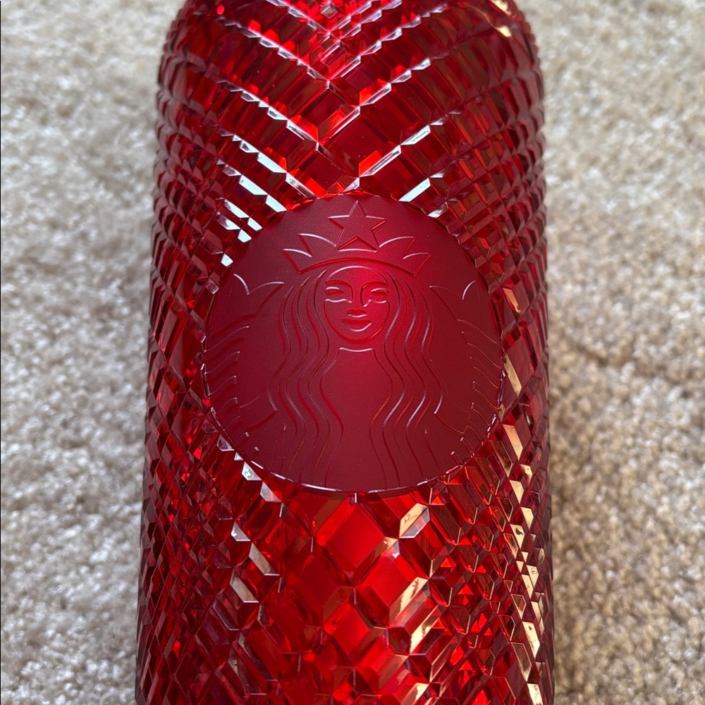 Starbucks Red venti Faceted Tumbler with Straw NWT - Picture 2 of 3